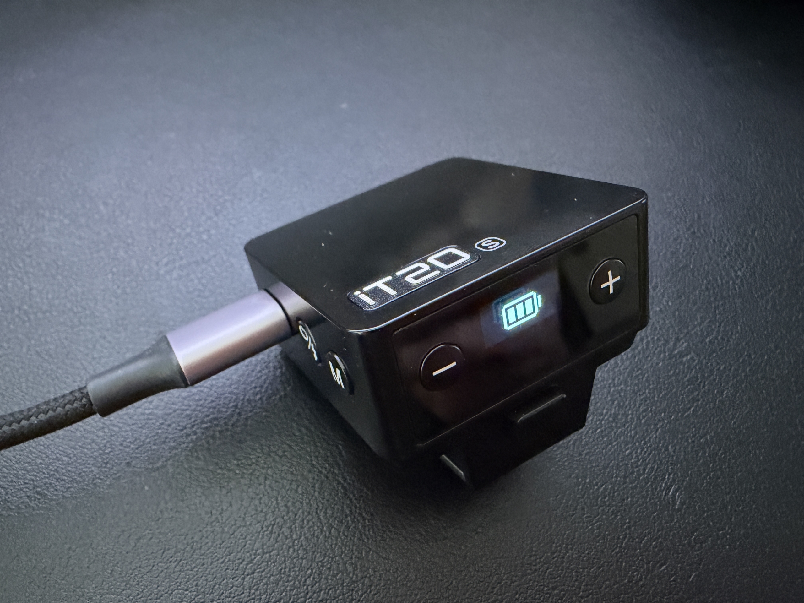 Review: Godox' new(ish) mini-flash iT20/iT22